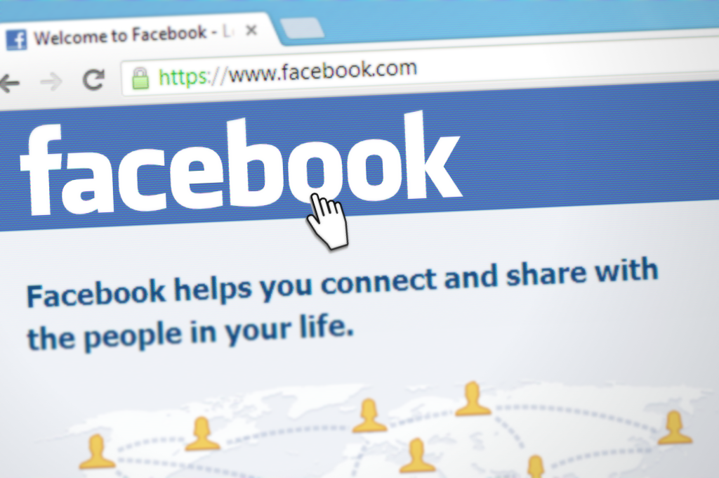 Social Media as a Search Tool - Facebook Social Media